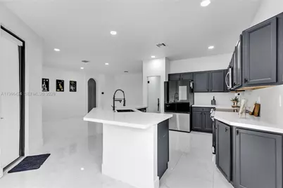 11495 SW 241st St, Homestead, FL 33032 - Photo 13