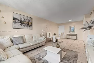 606 W 81st St #302, Hialeah, FL 33014 - Photo 19