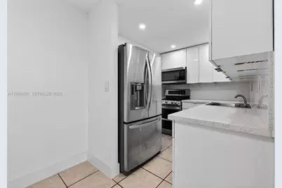 606 W 81st St #302, Hialeah, FL 33014 - Photo 13