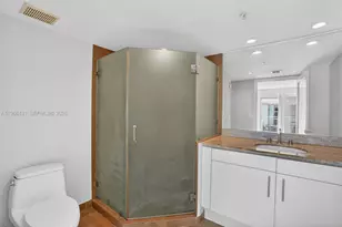 7744 Collins Ave, Miami Beach, FL 33141 - Photo 17