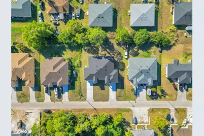 216 S Homer St, Lehigh Acres, FL 33971 - Photo 5