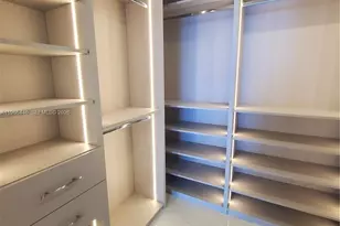 700 NE 24th St, Miami, FL 33137 - Photo 13