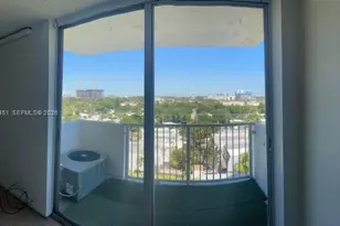 2020 NE 135th St, North Miami, FL 33181 - Photo 17