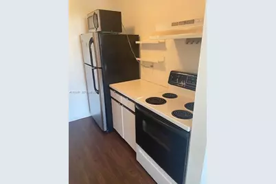 2020 NE 135th St #901, North Miami, FL 33181 - Photo 5