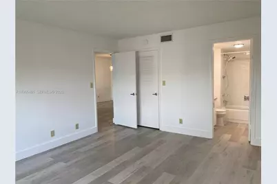 1075 Riverside Dr #405, Coral Springs, FL 33071 - Photo 15