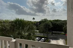 1075 Riverside Dr, Coral Springs, FL 33071 - Photo 17