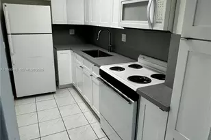 4801 NW 7th St, Miami, FL 33126 - Photo 7