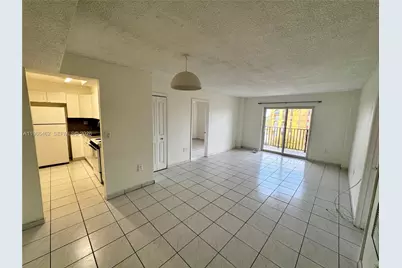 4801 NW 7th St #704-16, Miami, FL 33126 - Photo 3