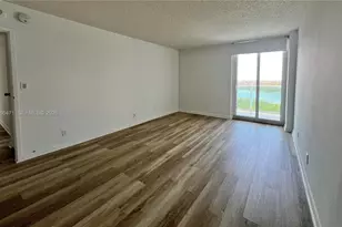 100 Bayview Dr, Sunny Isles Beach, FL 33160 - Photo 13