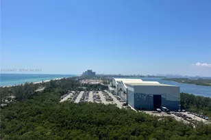 100 Bayview Dr, Sunny Isles Beach, FL 33160 - Photo 25