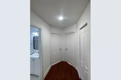 703 NE 195th St #703, Miami, FL 33179 - Photo 7
