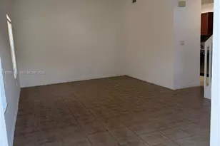 906 SW 143rd Ave, Pembroke Pines, FL 33027 - Photo 9