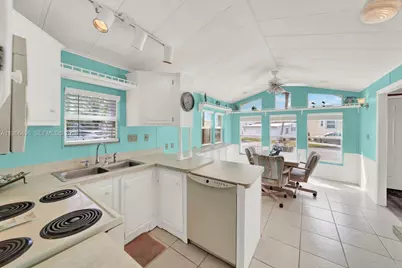 10725 S Ocean Drive Unit #534, Jensen Beach, FL 34957 - Photo 7