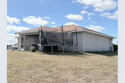 3625 NE 19  Place, Cape Coral, FL 33909 - Photo 7