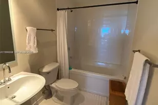 10 SW South River Dr, Miami, FL 33130 - Photo 23