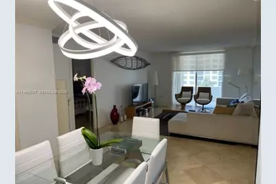 5555 Collins Ave #7Z, Miami Beach, FL 33140 - Photo 3