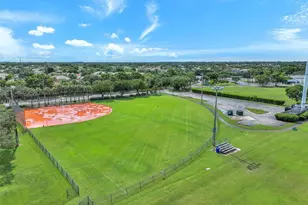 544 NW 159th Ln, Pembroke Pines, FL 33028 - Photo 27