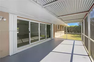 8820 SW 85th St, Miami, FL 33173 - Photo 7