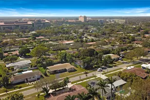 8820 SW 85th St, Miami, FL 33173 - Photo 3