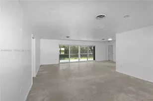 8820 SW 85th St, Miami, FL 33173 - Photo 9