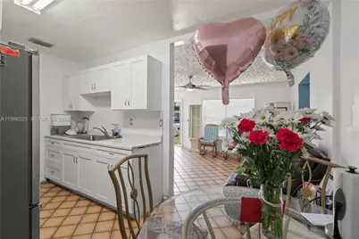 1271 NE 211th St, Miami, FL 33179 - Photo 9