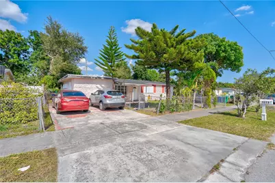 1271 NE 211th St, Miami, FL 33179 - Photo 25