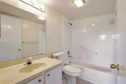 650 SW 124th Ter #214P, Pembroke Pines, FL 33027 - Photo 23