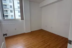 5099 NW 7th St, Miami, FL 33126 - Photo 9