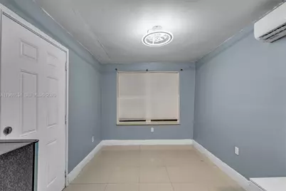 15021 NE 11th Ave, Miami, FL 33161 - Photo 23