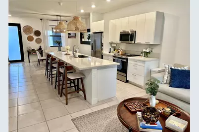 10407 NW 82nd St #5, Doral, FL 33178 - Photo 3