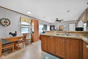 8701 SW 17th Ct, Davie, FL 33324 - Photo 21