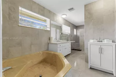 11069 Glenwood Dr, Coral Springs, FL 33065 - Photo 27