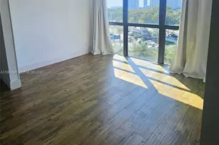 1000 Parkview Dr, Hallandale Beach, FL 33009 - Photo 9