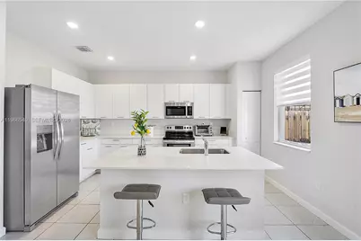 2361 NW 125th St, Miami, FL 33167 - Photo 15