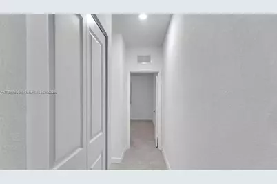 11909 SW 244th St #11909, Homestead, FL 33032 - Photo 9