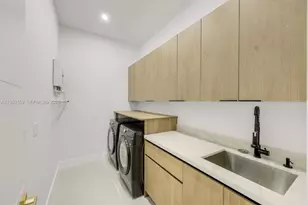 141 SE 21st St, Cape Coral, FL 33909 - Photo 31