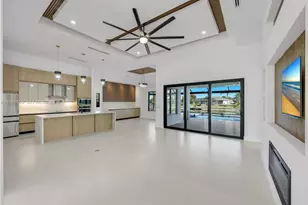 141 SE 21st St, Cape Coral, FL 33909 - Photo 3