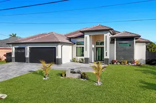 141 SE 21st St, Cape Coral, FL 33909 - Photo 1