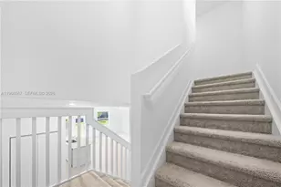 2442 SE 30th St, Homestead, FL 33035 - Photo 19