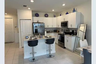 3350 W 112th St, Hialeah, FL 33018 - Photo 9