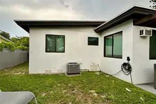 2631 S Roosevelt St, Hollywood, FL 33020 - Photo 35