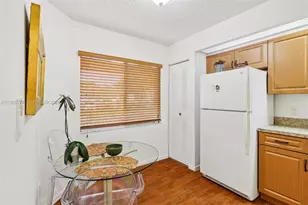 13800 SW 14th St, Pembroke Pines, FL 33027 - Photo 15