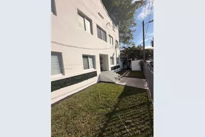 337 SW 10th Ave, Miami, FL 33130 - Photo 13