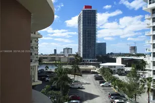 1825 S Ocean Dr, Hallandale Beach, FL 33009 - Photo 21