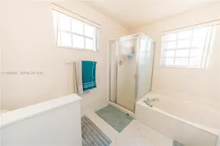 341 NW 153rd Ln, Pembroke Pines, FL 33028 - Photo 21