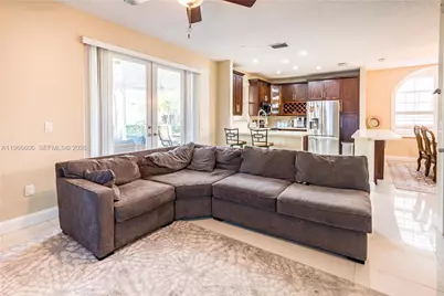 341 NW 153rd Ln, Pembroke Pines, FL 33028 - Photo 11