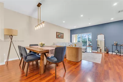 8844 S Isles Cir #0, Tamarac, FL 33321 - Photo 5