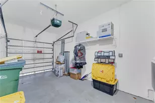 8844 S Isles Cir, Tamarac, FL 33321 - Photo 33