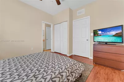 8844 S Isles Cir #0, Tamarac, FL 33321 - Photo 23