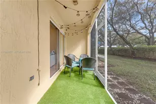 8844 S Isles Cir, Tamarac, FL 33321 - Photo 31